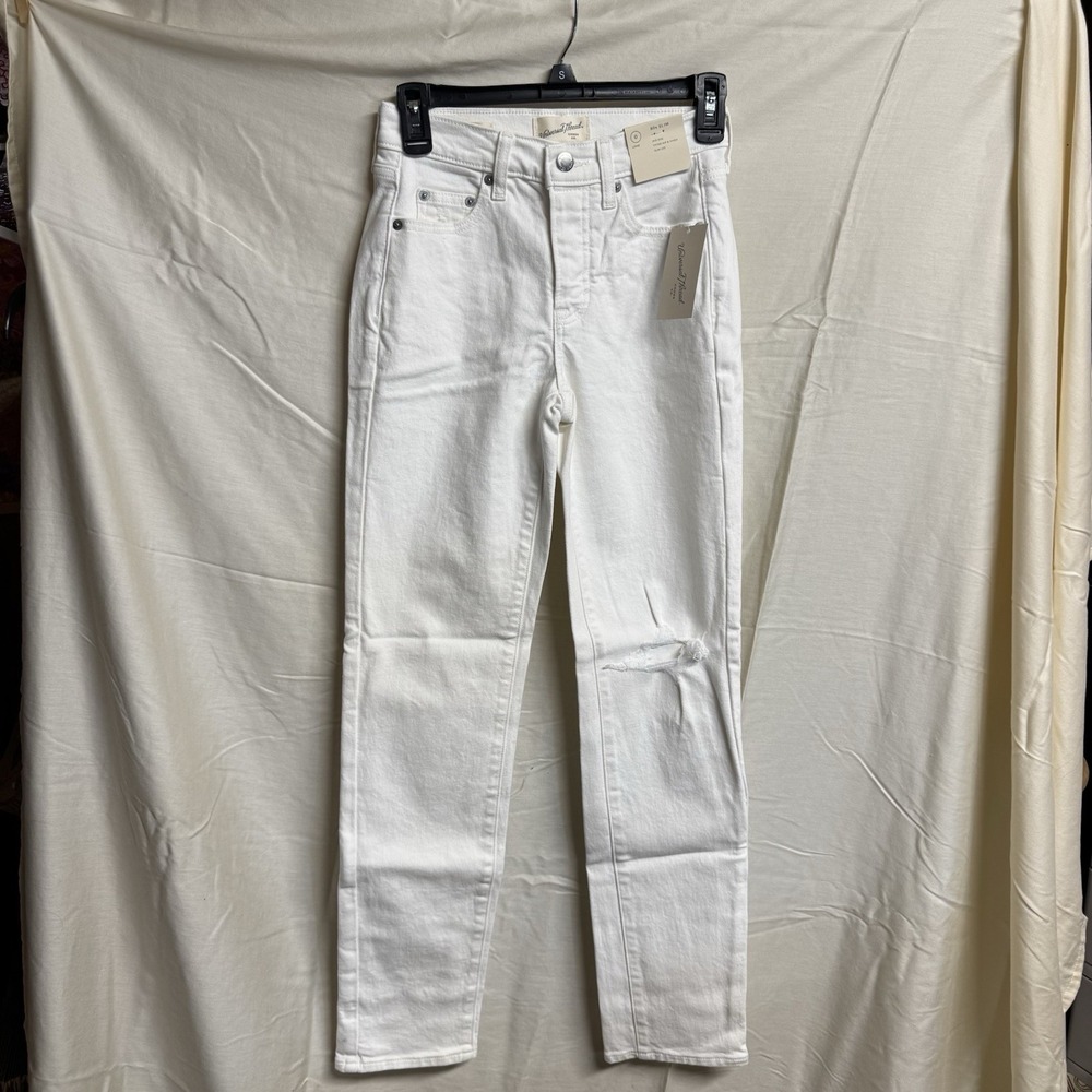 Y2K Chic Universal Thread Womens 80s Slim Mid Rise Distressed Jeans White 0Long